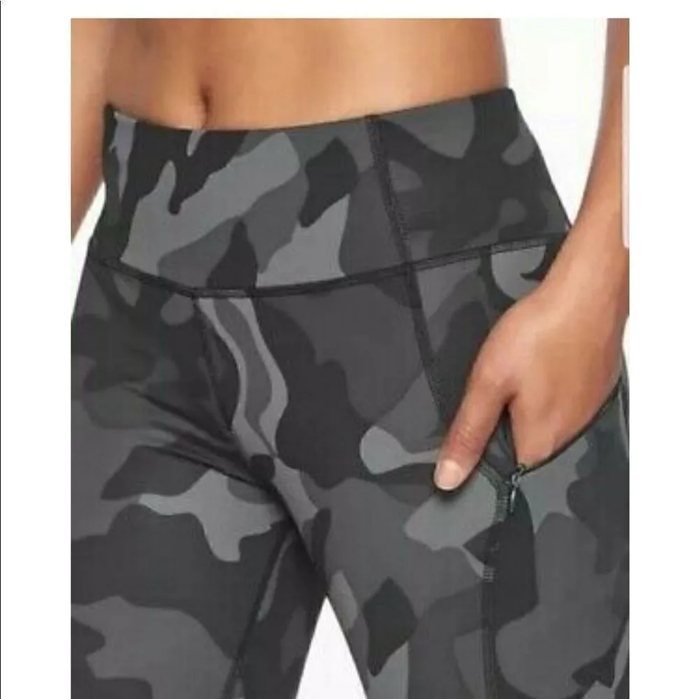 NWOT Athleta Camo Contender 7/8 Legging Sz Xs - Image 6