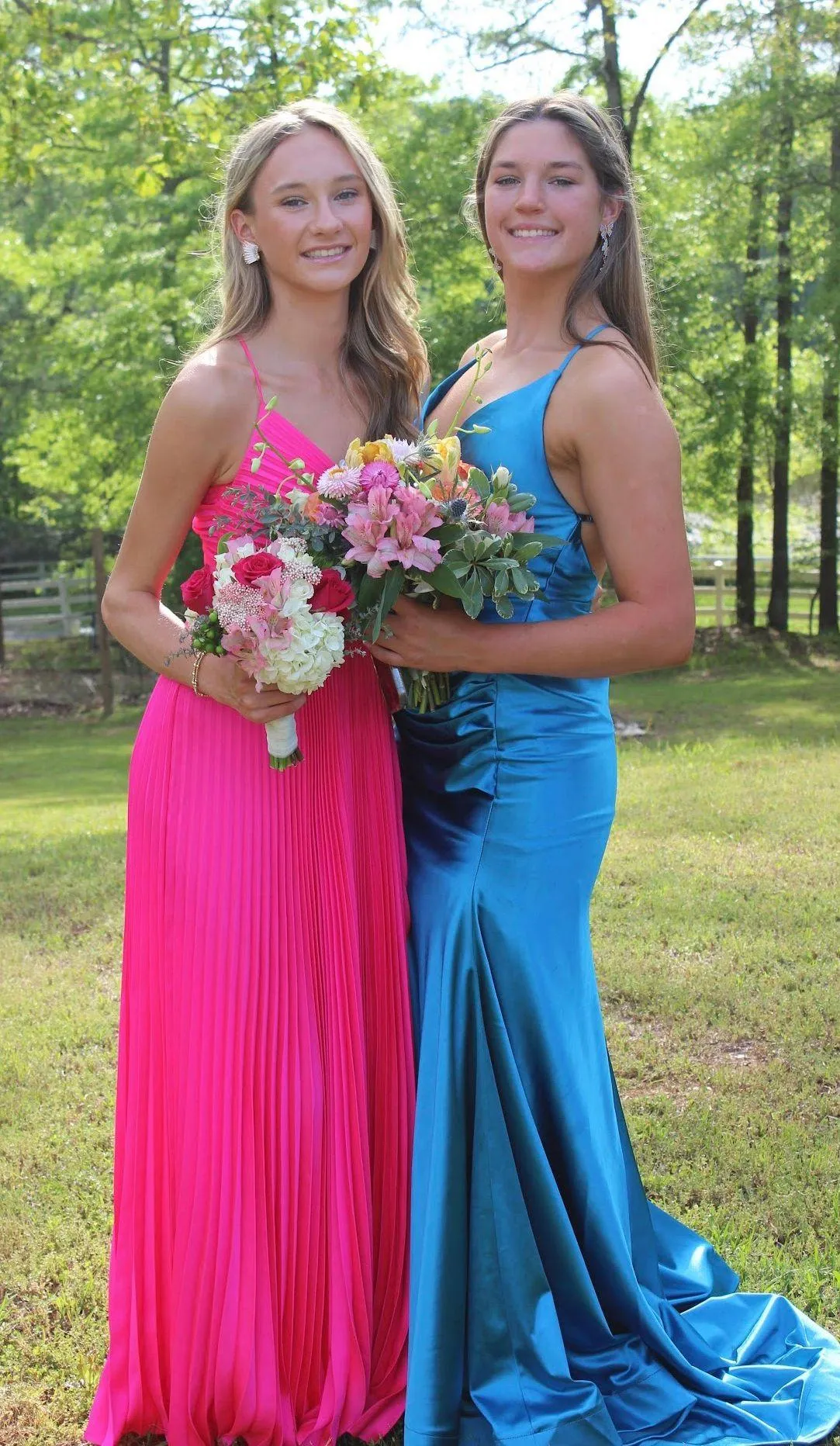 blue prom dress in great condition  - Image 3