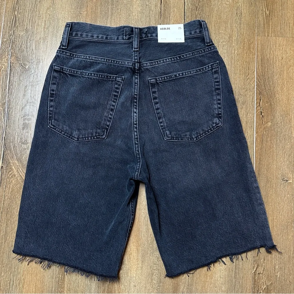 NWT 90s Pinch Waist Short High Rise in Nix Distressed Black Size 25 - Image 11