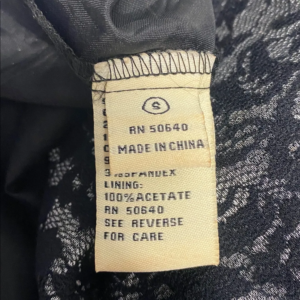 Elegant Black and Silver Dress Size Small (See all pics for measurements) - Image 10