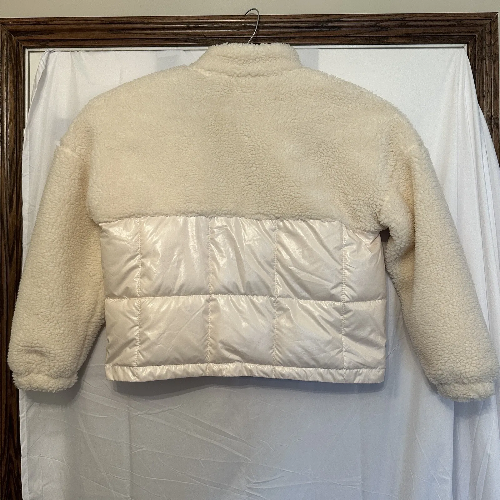 Fabletics‎ Size Medium Nelly Mixed Media Half Zip Ivory Pocket Pull Over Sherpa - Image 4