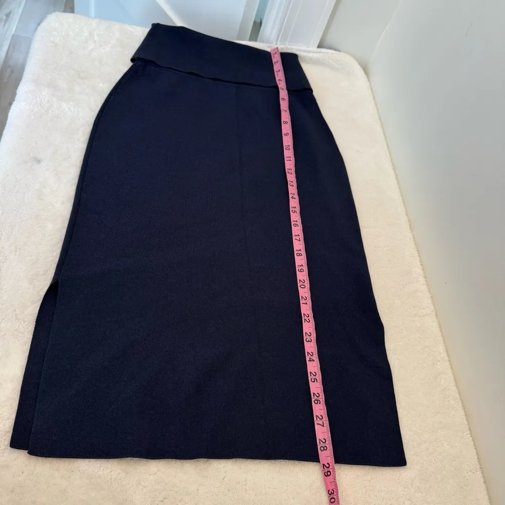 MM Lafleur Harlem Pencil Skirt in Jardigan Knit Navy S - Image 13