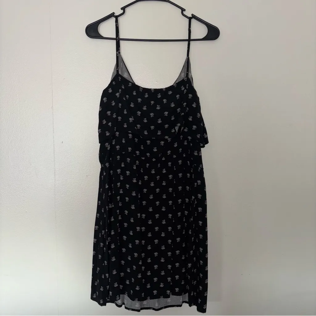 Old Navy Black and White Patterned Midi Dress - Image 3
