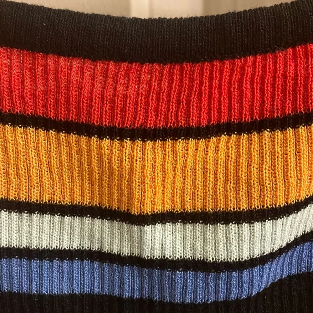 going out top - Image 4