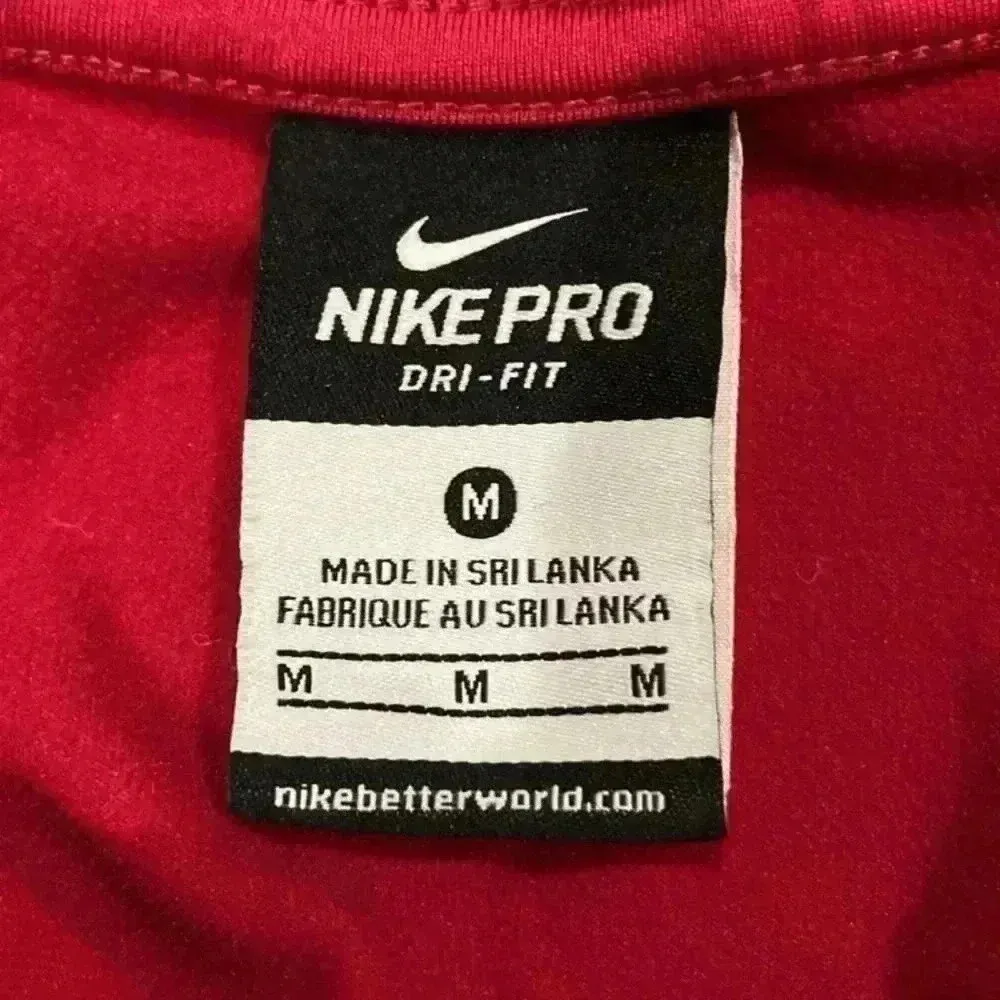 Nike pro dri-fit reddish pink sports jacket in size medium - Image 5