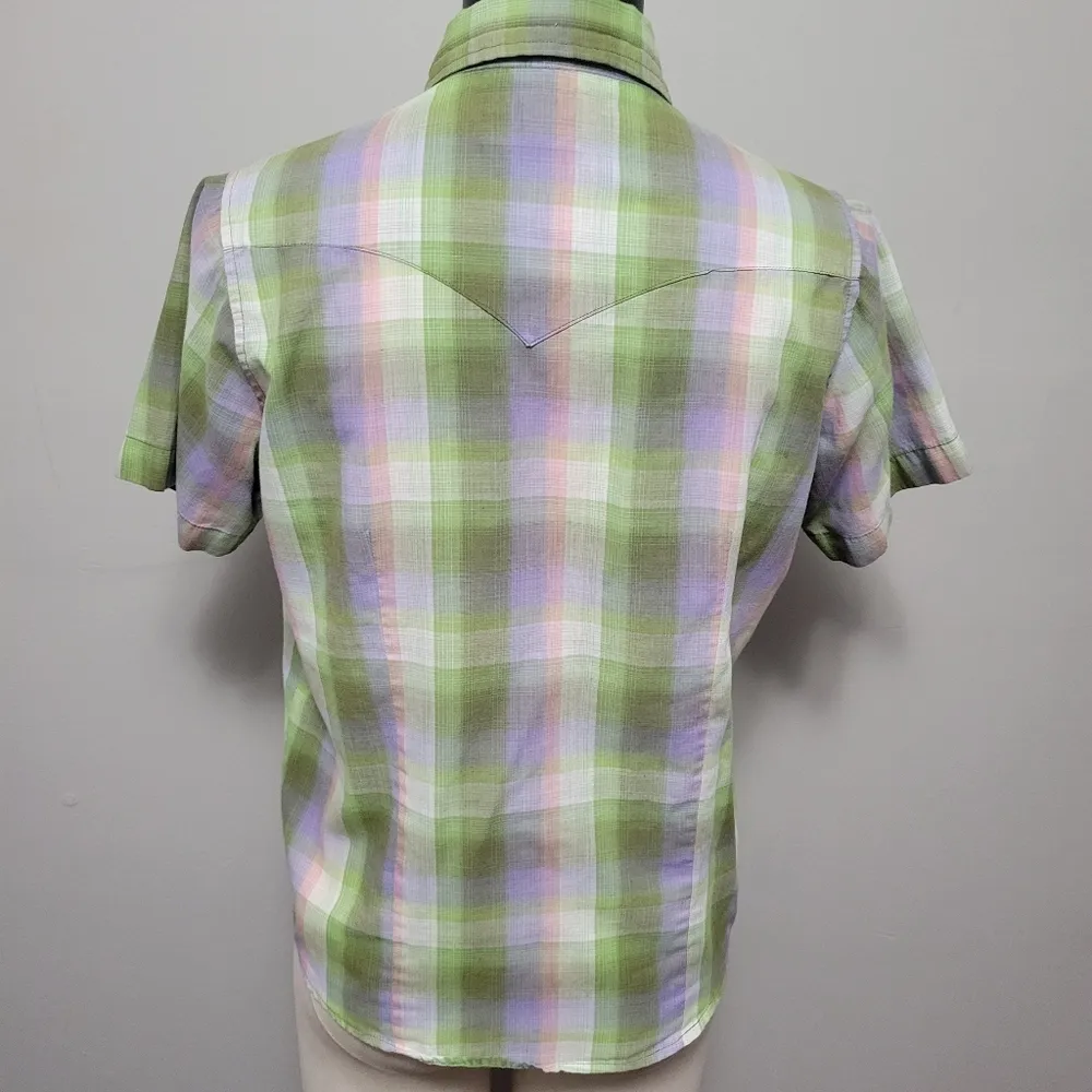 Wrangler Wrancher retro green plaid button down size medium - Image 5