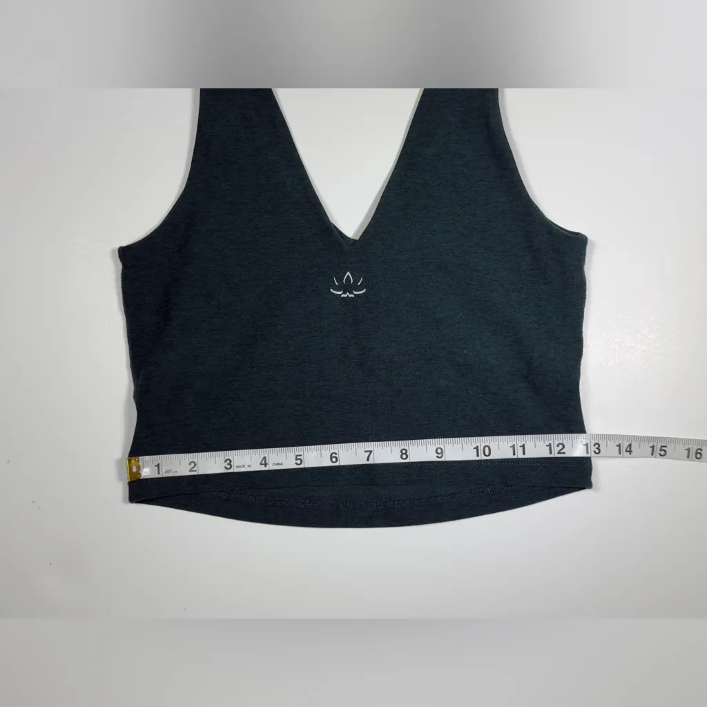 Beyond Yoga Forest Green V-Neck Top 💚 - Image 3