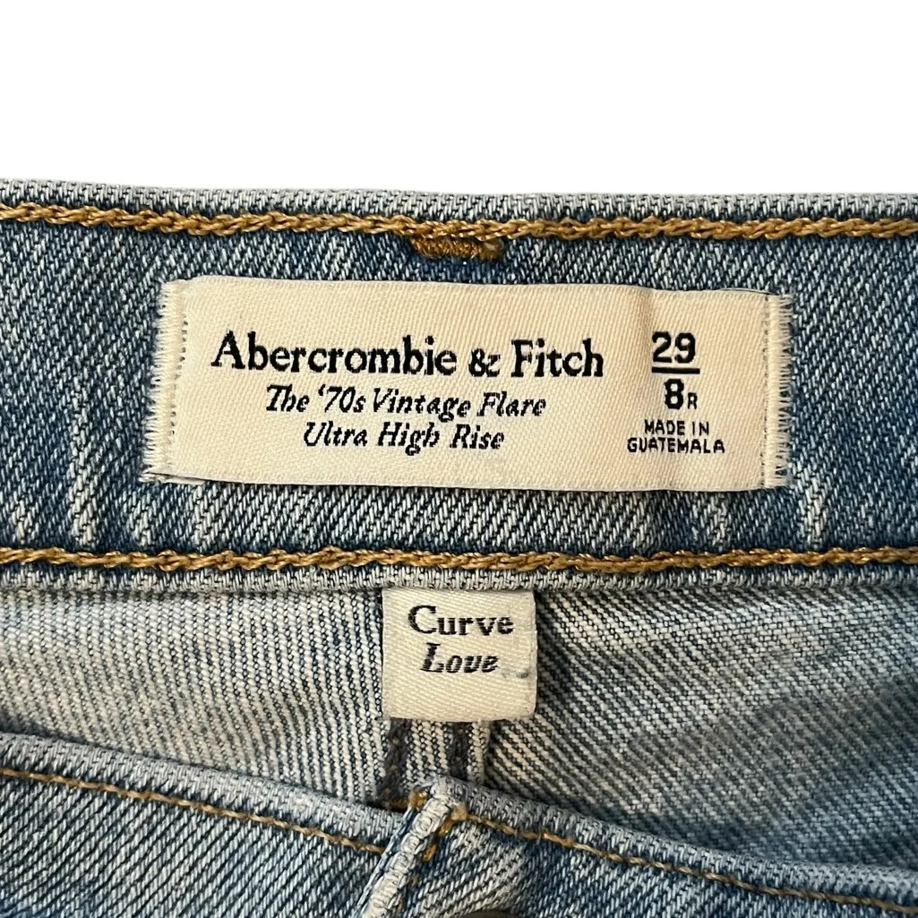 Abercrombie Fitch Jeans 70s Vintage Flare Ultra High Rise Light Wash Size 8 / 29 - Image 3