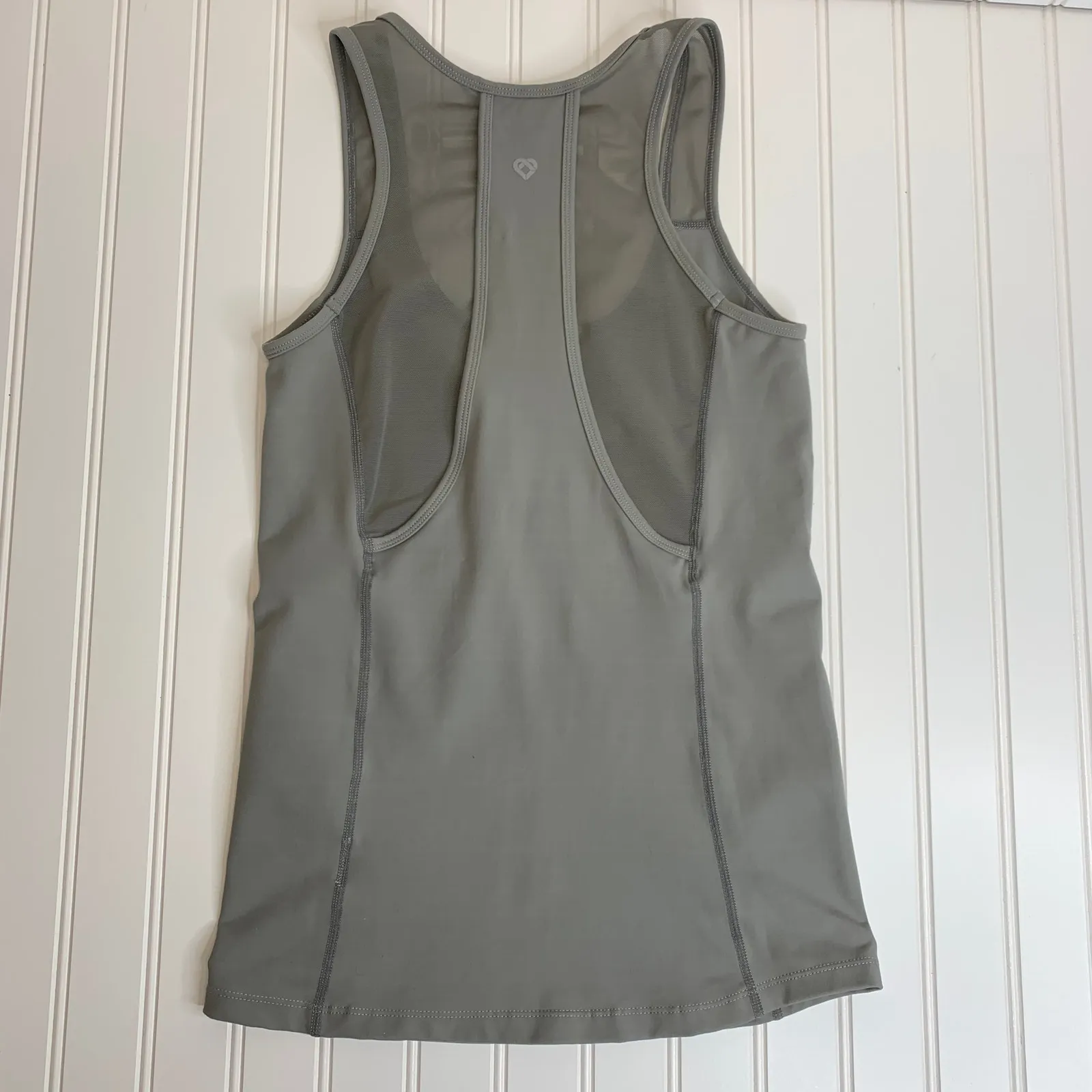 Colosseum Light Gray Workout Tank Top Sz Small - Image 6