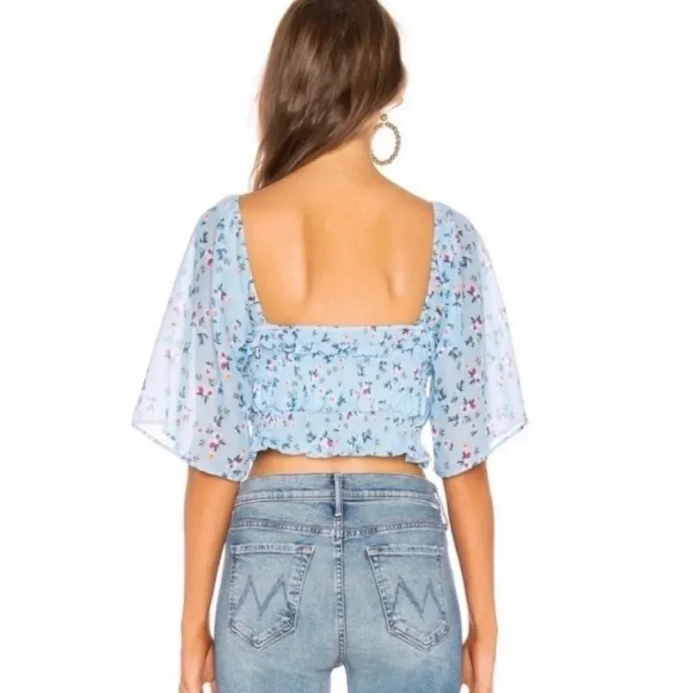 Tularosa Rosie Top Cropped Blouse Carolina Blue Floral Coastal Tropical size L - Image 5