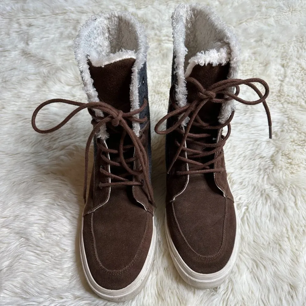 American Eagle Grey/Brown Lace Up Boots Women's 10 - Image 4