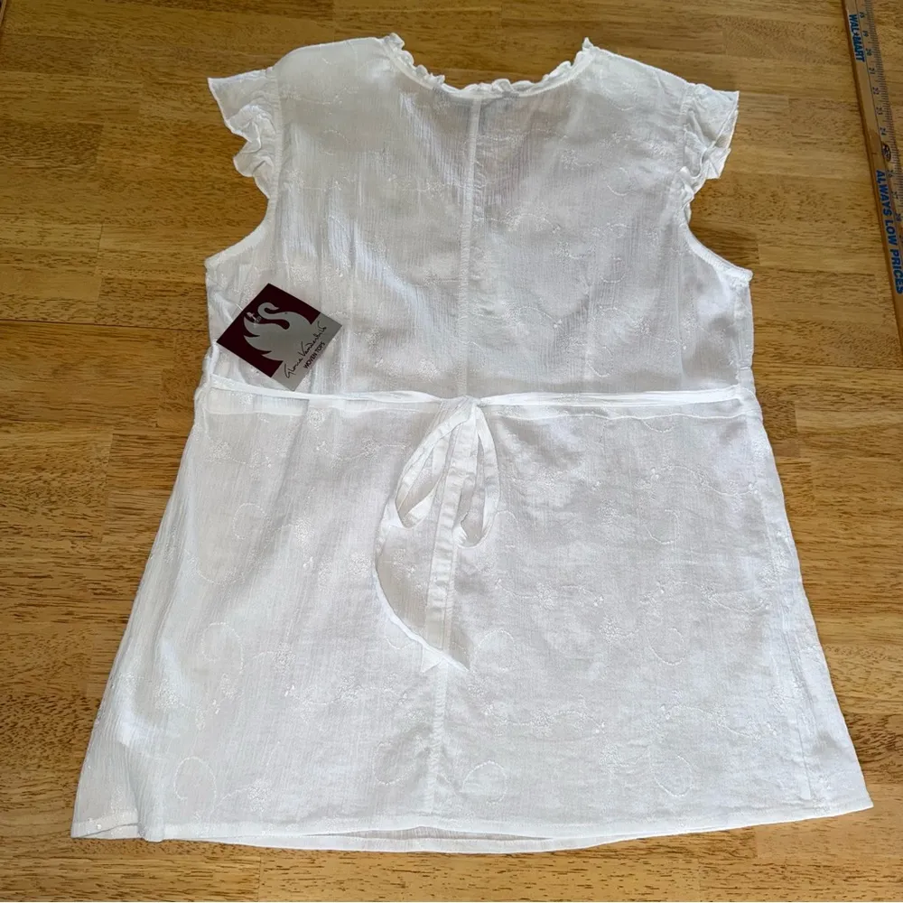 Gloria Vanderbilt white Rayon cap sleeve babydoll blouse Vneck ruffle edge large - Image 4