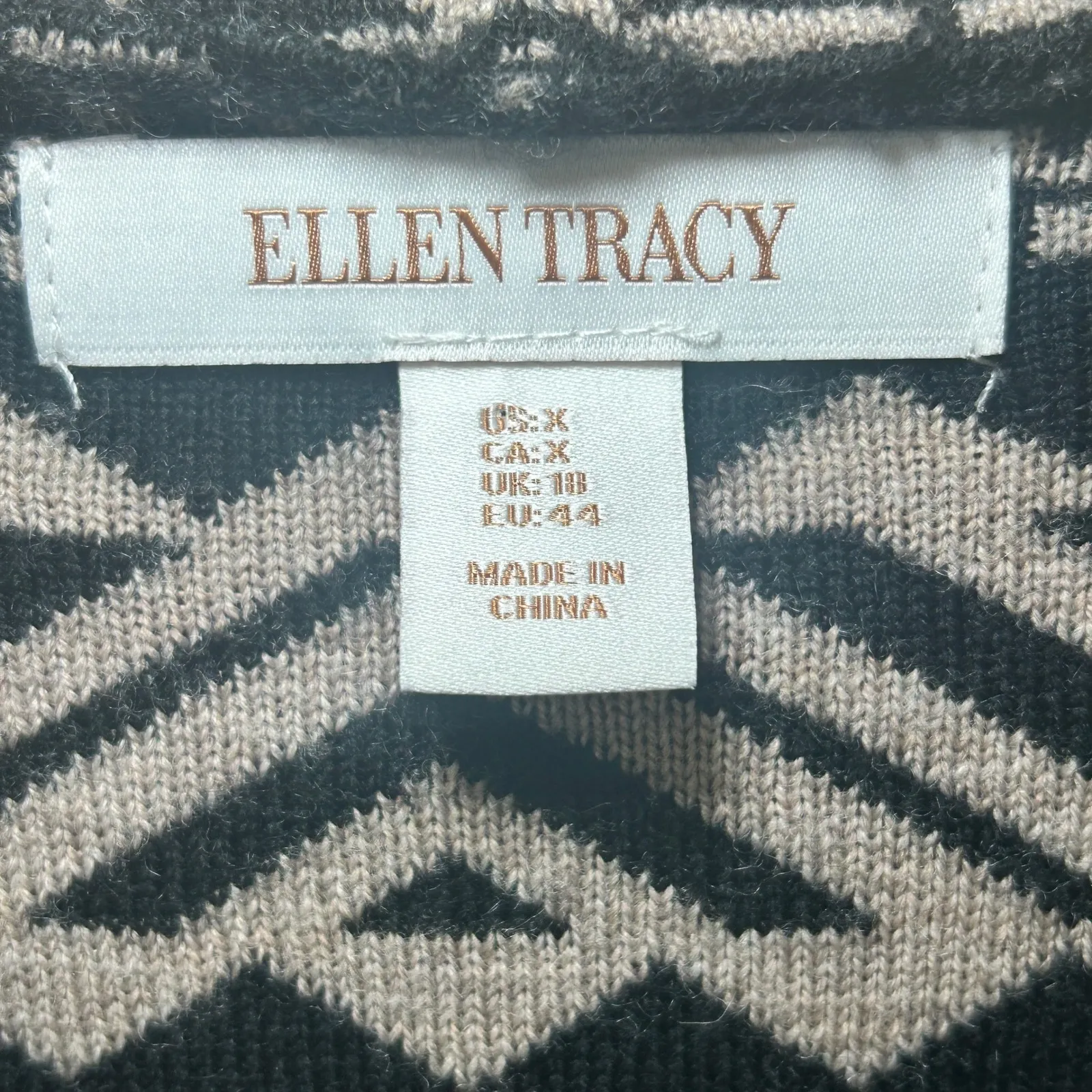 Ellen Tracy Merino Wool Women's Open Front Aztec Print Long Cardigan Sweater XL - Image 2