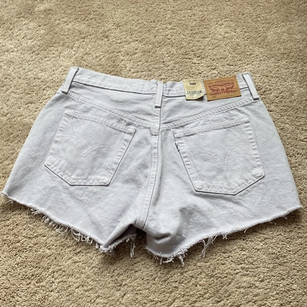 Levi’s 501 Shorts High Rise Cutoffs‎ Denim 100% Cotton Washed Lilac Size 32 - Image 9