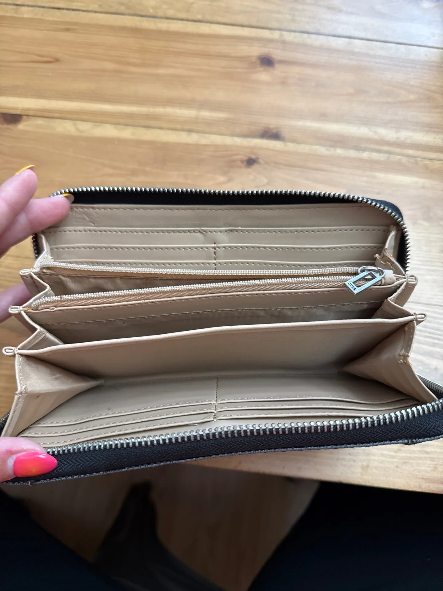 Guess Wallet Black - Image 2