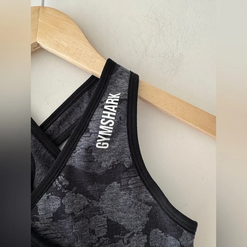 Gymshark Black Grey Camo Adapt Strappy Back Seamless Athletic Sports Bra Sz XS - Image 3