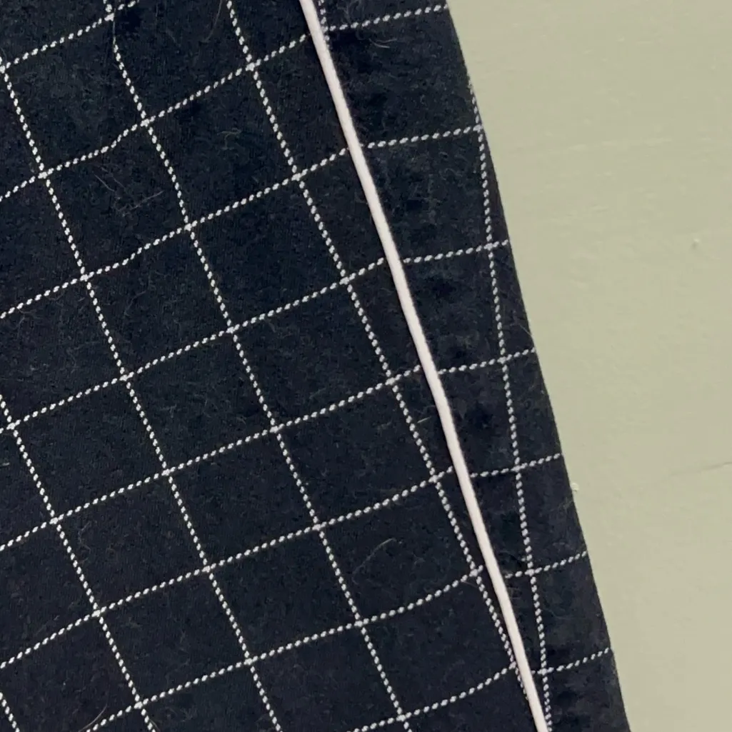 Old Navy  Pixie Pant - Image 2