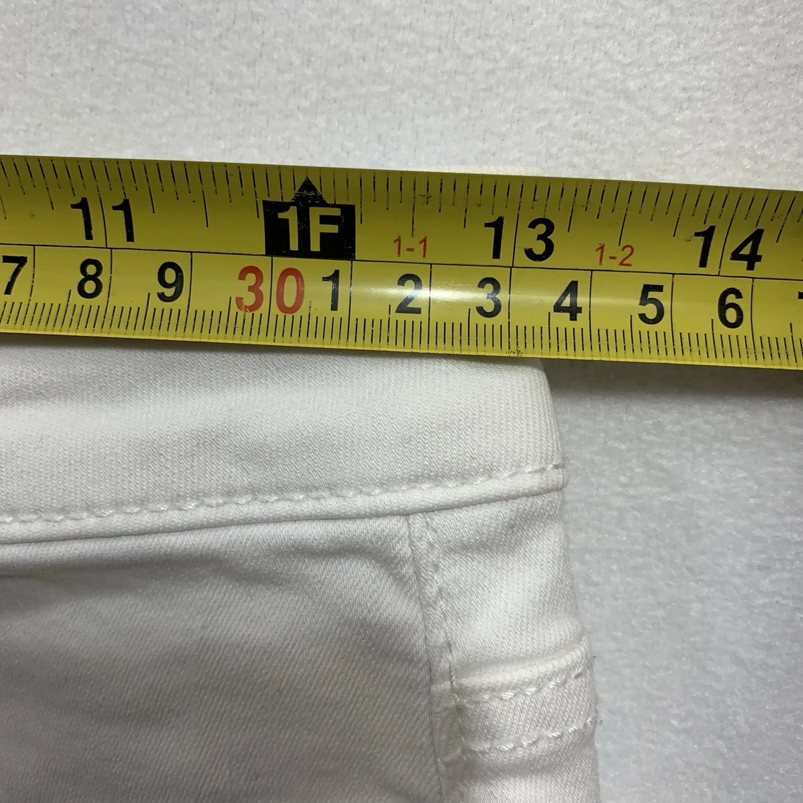 American Eagle Outfitters Cut-Off Shorts Womens Size 2 White Mid Rise - Image 2