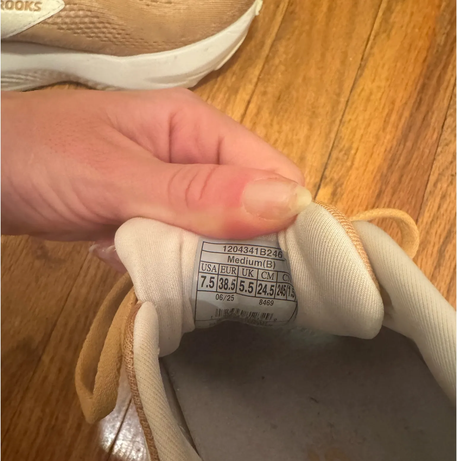 Brooks Women’s Running Shoes Glycerin 22 size 7.5 - Image 9