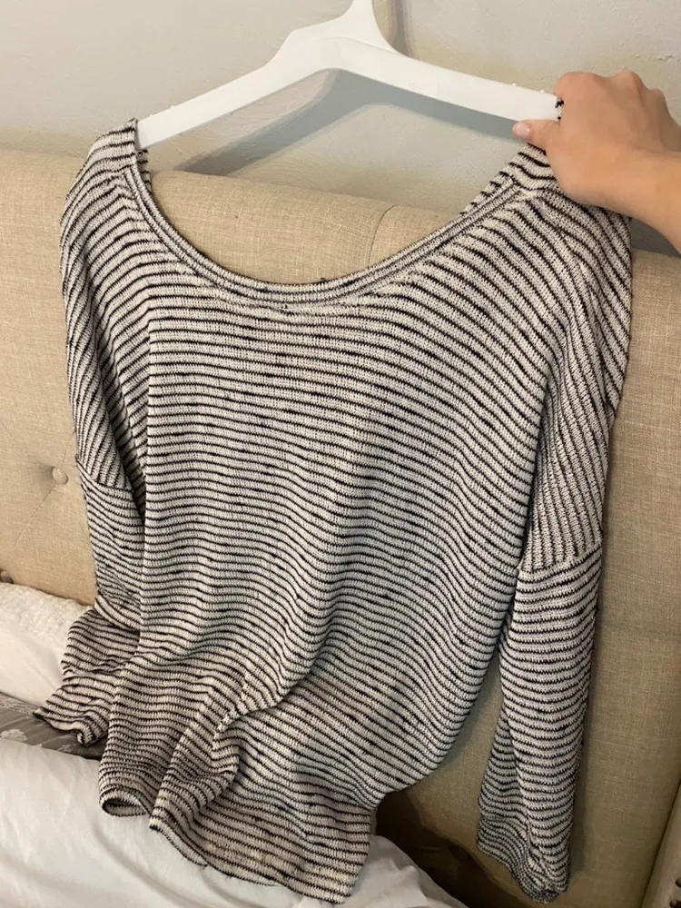 VICI Dolls Twist Back Shirt - Image 2