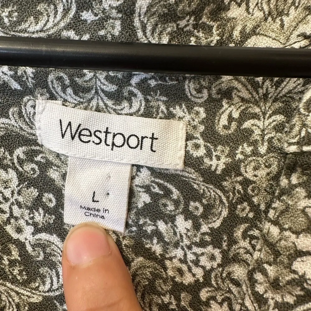 Westport Black and Gray Buttoned Blouse with Mandarin Collar - Image 4