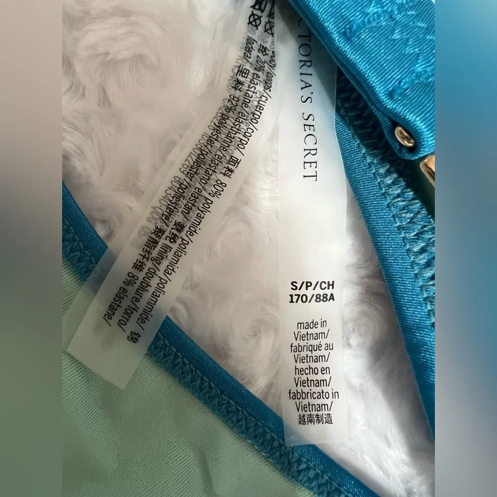 VICTORIA'S SECRET SWIMWEAR RHINESTONE SHINE STRAP SET. Small Top & Medium Bottom - Image 8