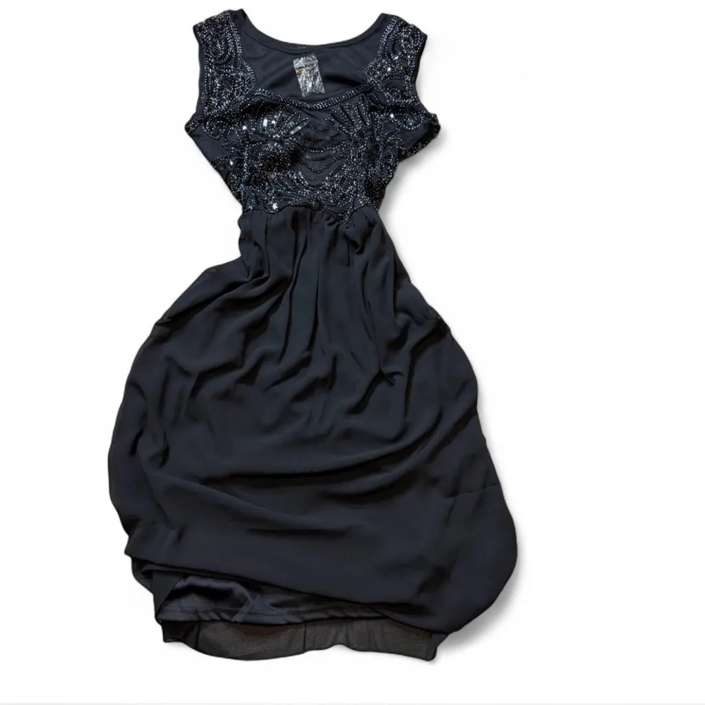 Beaded‎ Sleeveless Midi Dress - Image 3