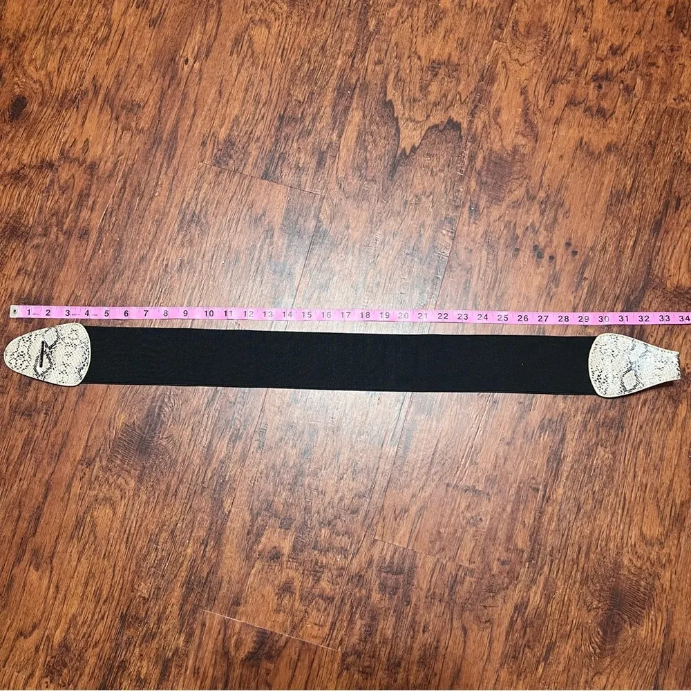 BCBG MAXAZRIA Snakeskin Wide Statement Belt Women’s Leather Stretchy Black Small - Image 6