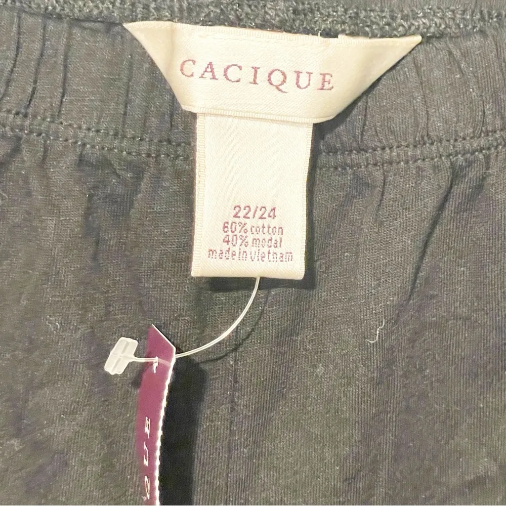 Cacique Plus Size 22/24 Black Pull On Lounge Casual Shorts NEW - Image 3