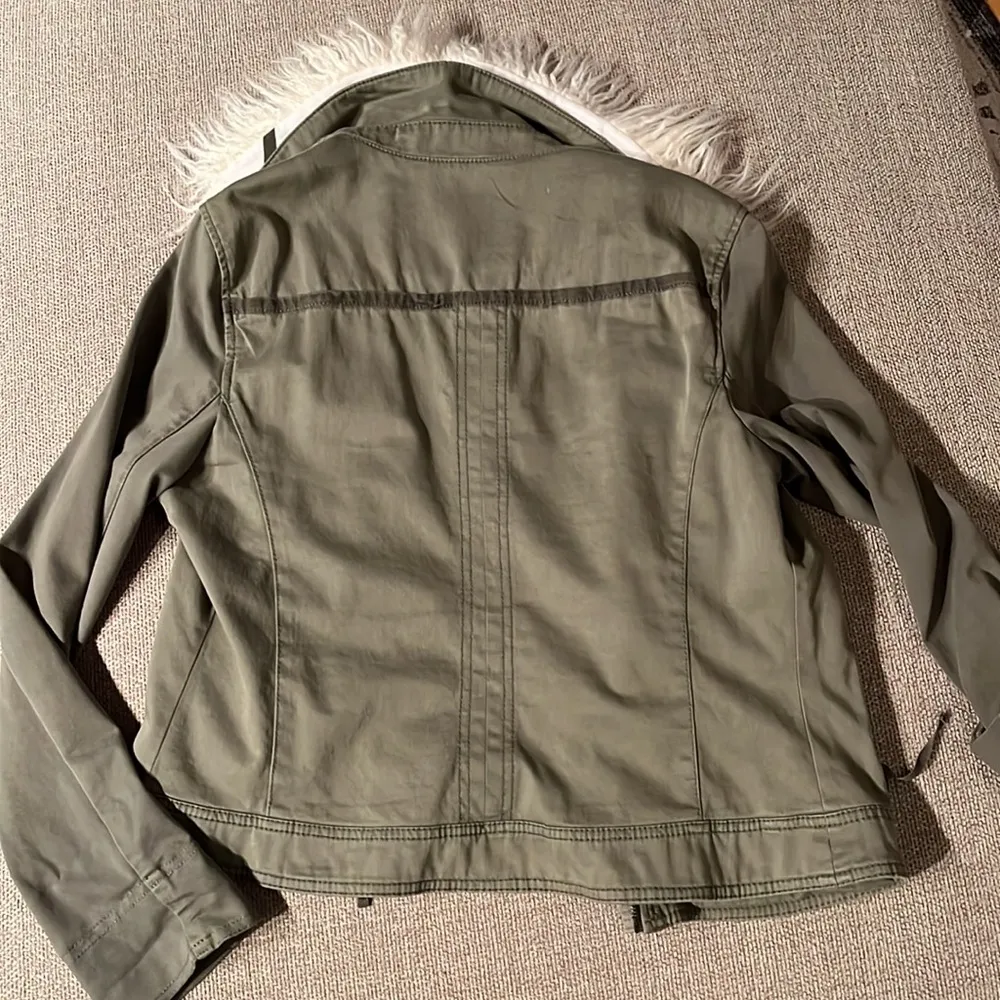 Faux fur collard utility jacket - Image 4