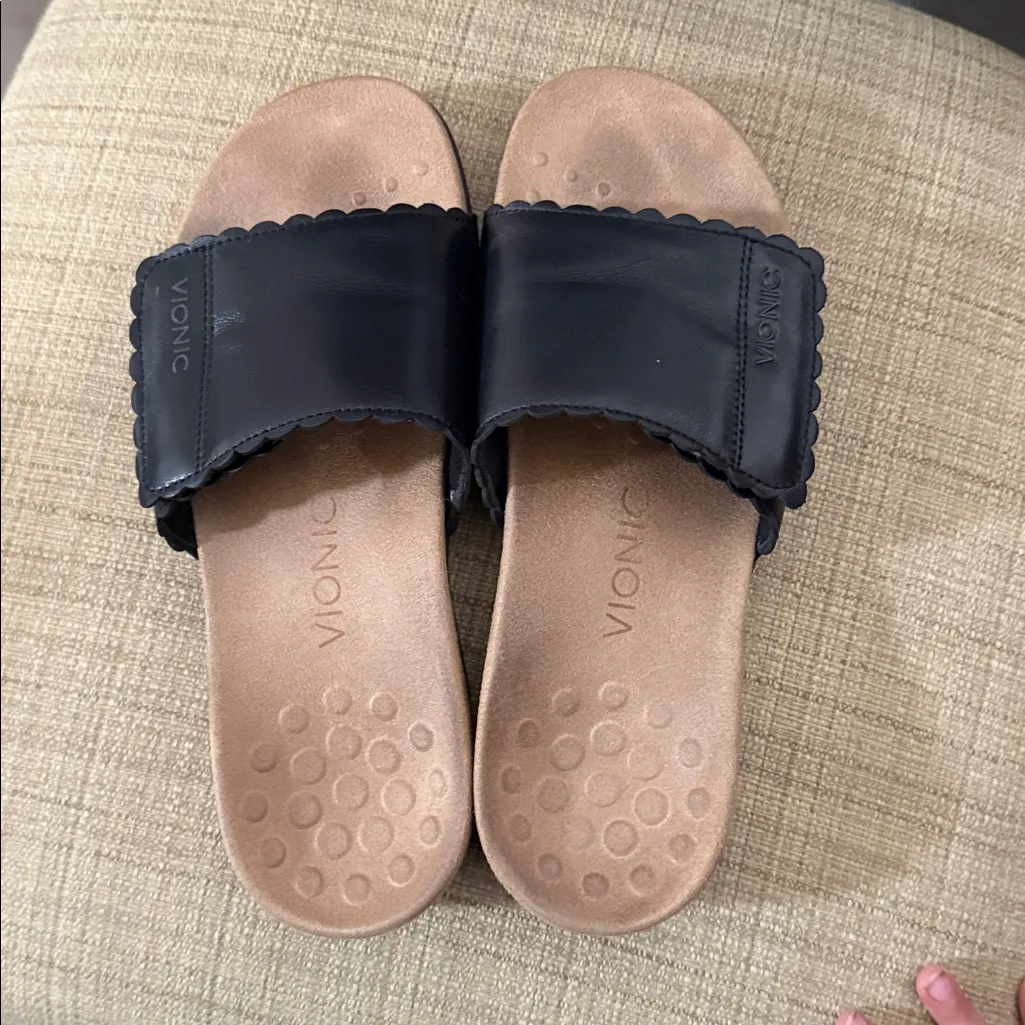 Vionic Florence adjustable slide sandal Women black size 8 never worn outside - Image 5