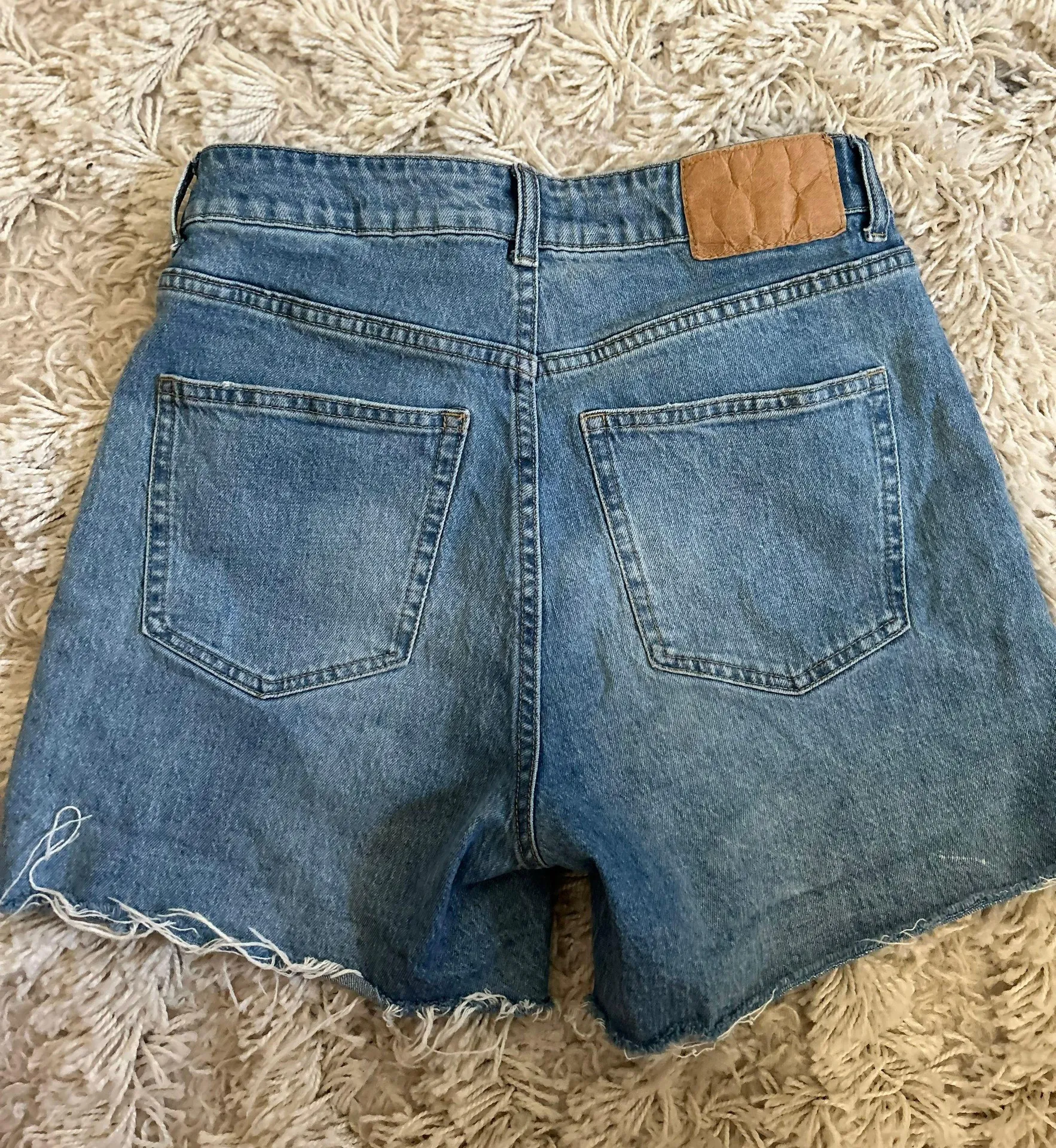 High-Waisted Denim Shorts - Image 3