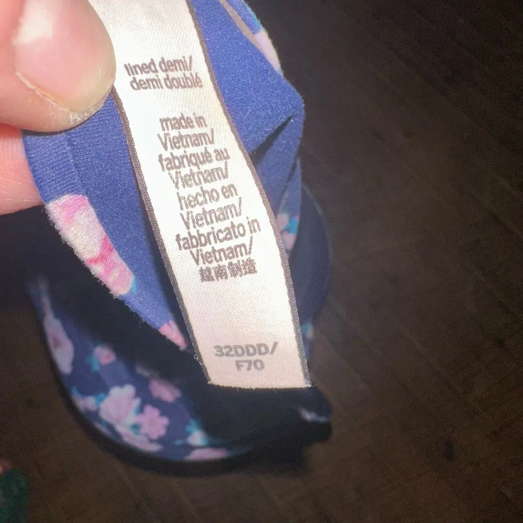 Victoria’s Secret navy rose print 32DDD lined Demi bra - Image 3