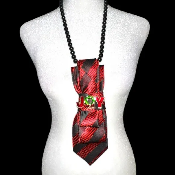 “Dainty Dapper”Elegant Red and Black necktie Necklace with holiday brooch - Image 3