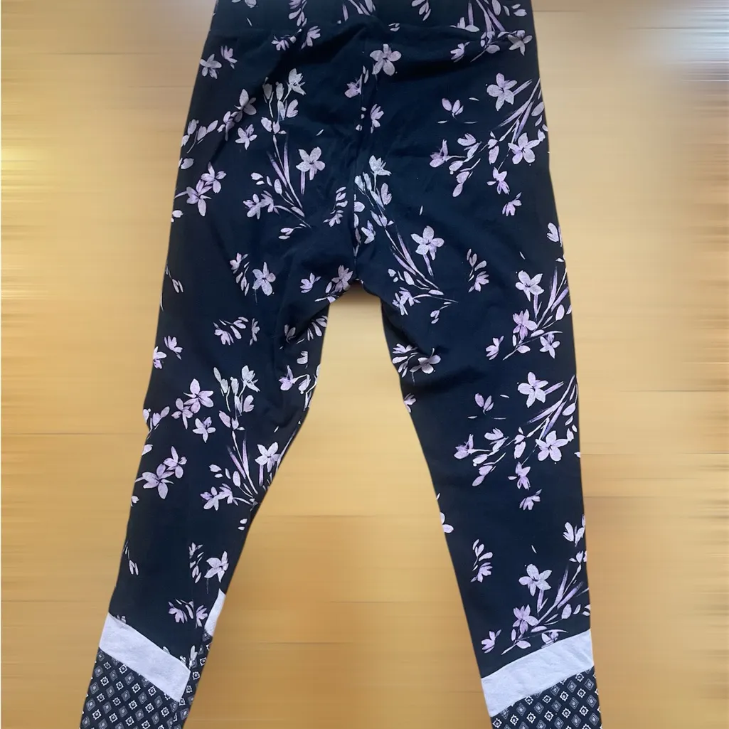 Torrid Leggings – Size 0 – Floral & Mixed Print Ankle Detail - Image 2