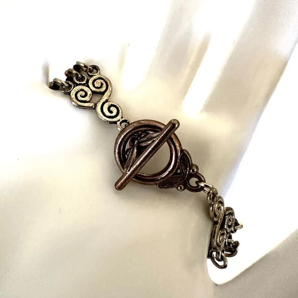 Triple strand seed beaded bracelet - Image 7