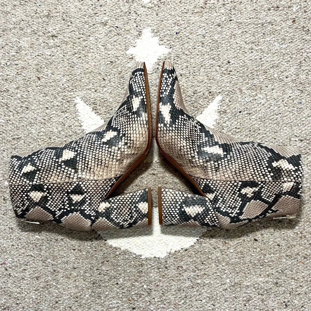 Vince Camuto Snakeskin Benedie Boot in Natural Warm Roccia Size 7 - Image 7