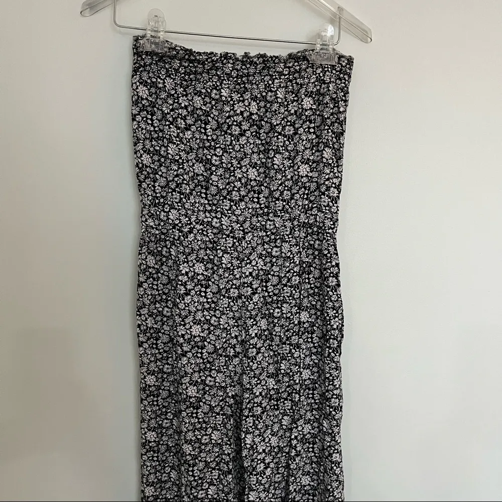 American Eagle Outfitters Capri Black and White Jumpsuit Size S/P - Image 3