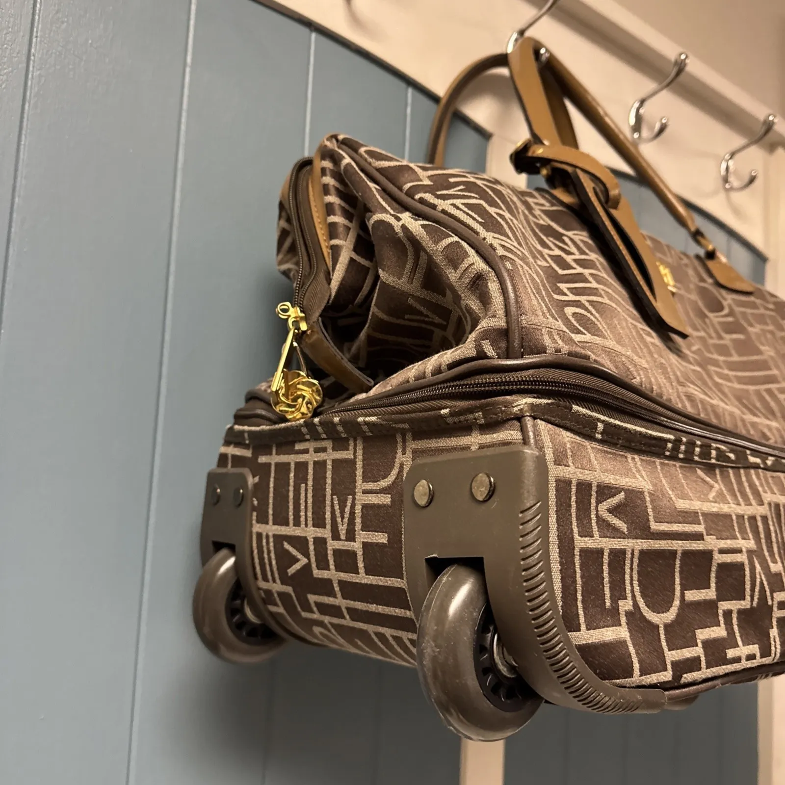 Vintage Diane Von Furstenberg DVF Classic Logo‎ Travel Overnight Bag Brown - Image 3