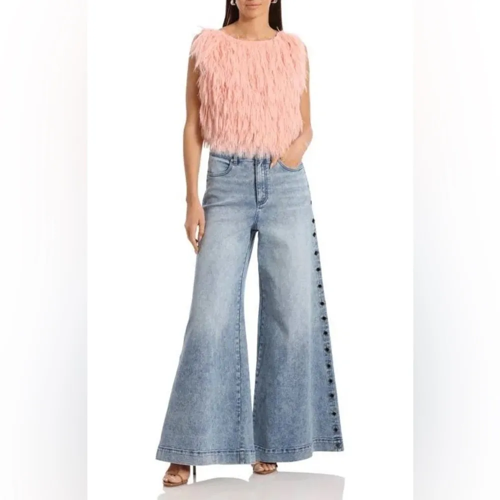 Avec Les Filles Pink Faux Fur Sleeveless Top Size Small - Image 2