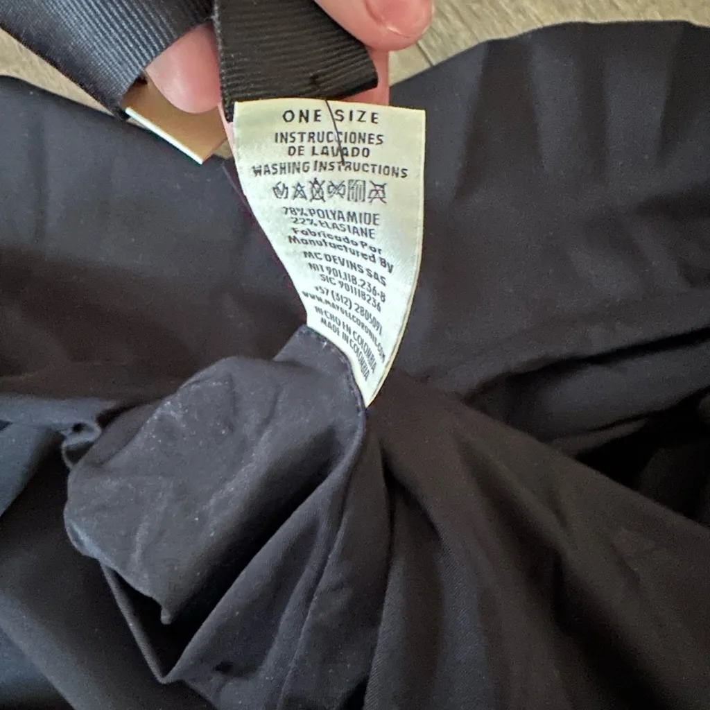 NWT Maygel Coronel Mila Two Piece Black OS - Image 7