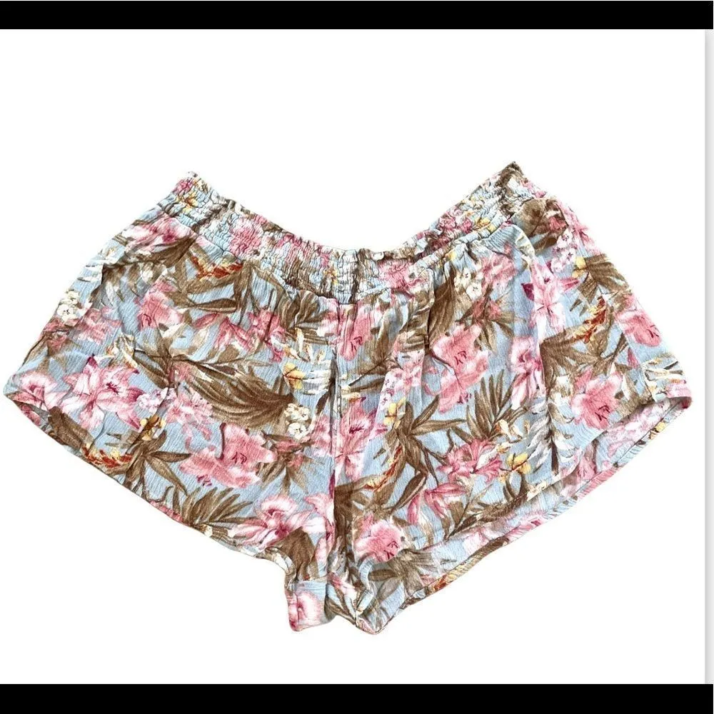 Forever 21 floral short shorts - Image 9