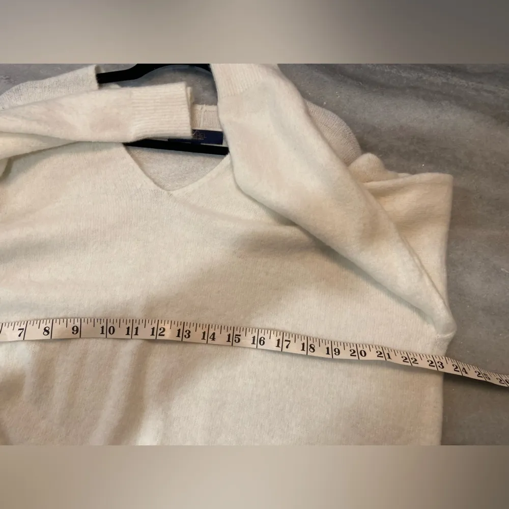 NWOT Rachel Roy Cream Fuzzy V Neck Long Sleeve Pullover Sweater Size 1X - Image 11