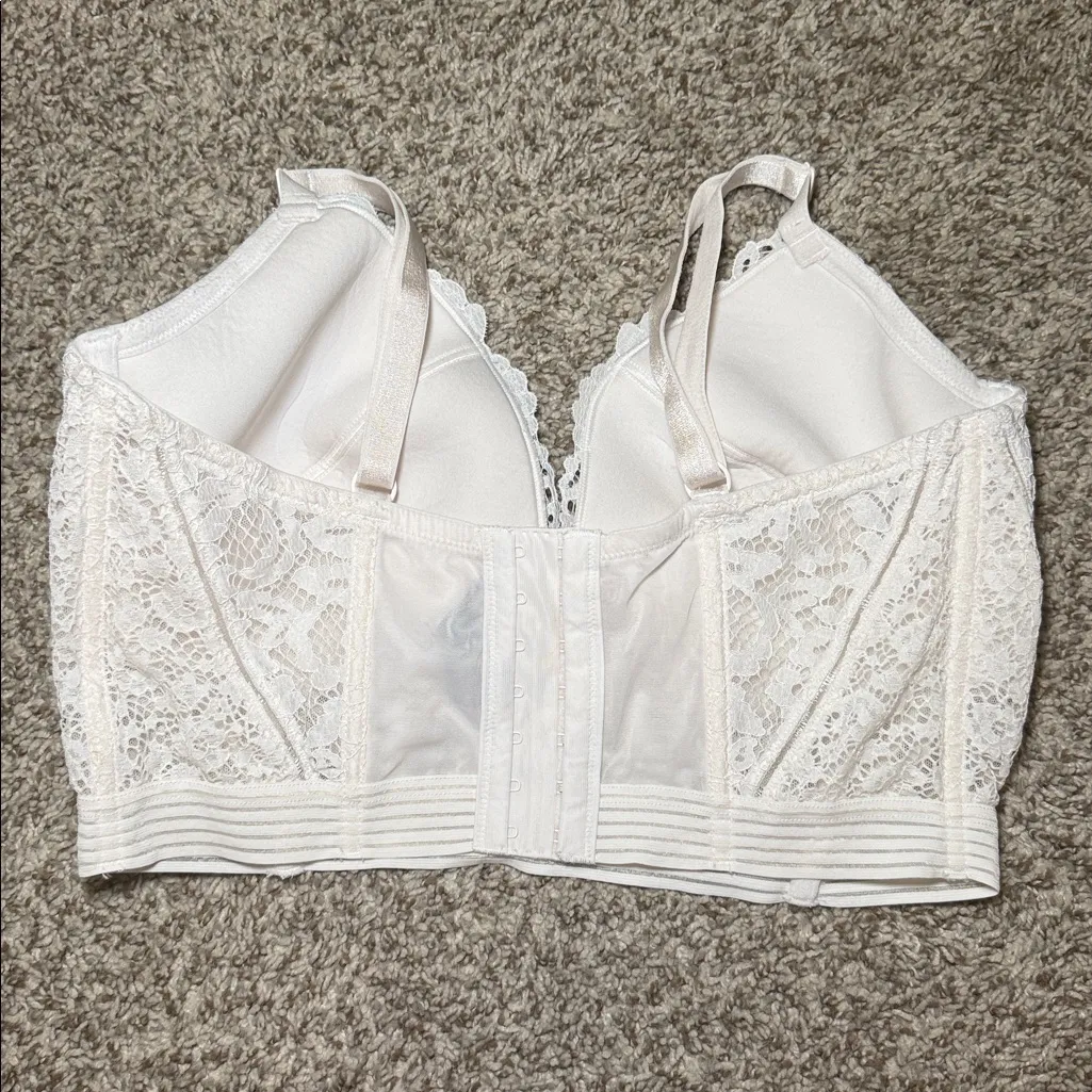 Victoria’s Secret Very Sexy Lined Plunge Longline White‎ Lace Bra Size 36DD - Image 3