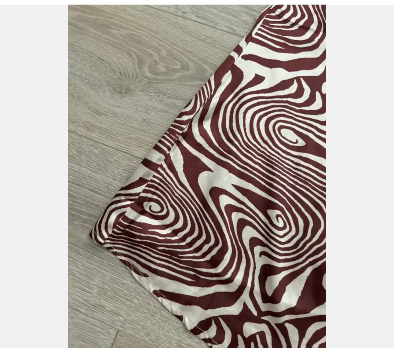 NWT  Sz 0 Satin Halter Style Dress - Image 7