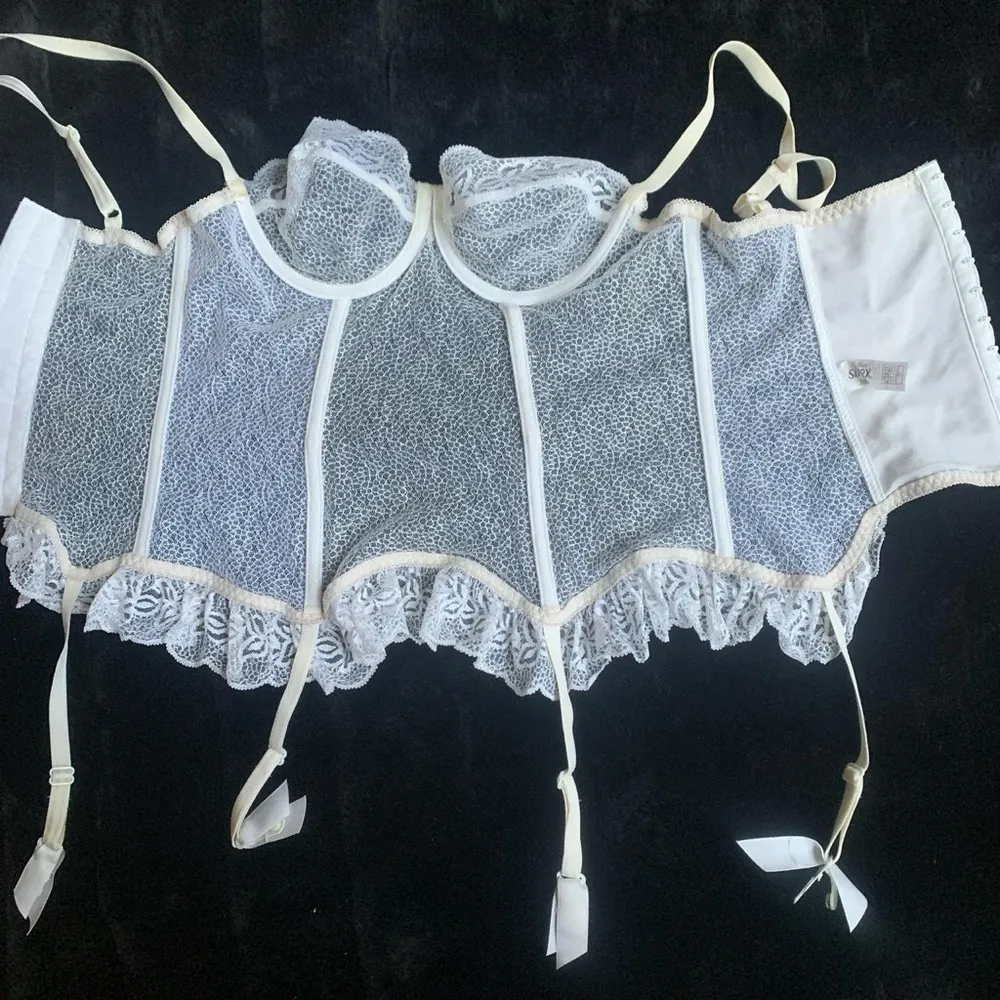 Rare Vintage 80s Siltex French Bustier Corset Lingerie Top with garter belt White Size undefined - Image 3