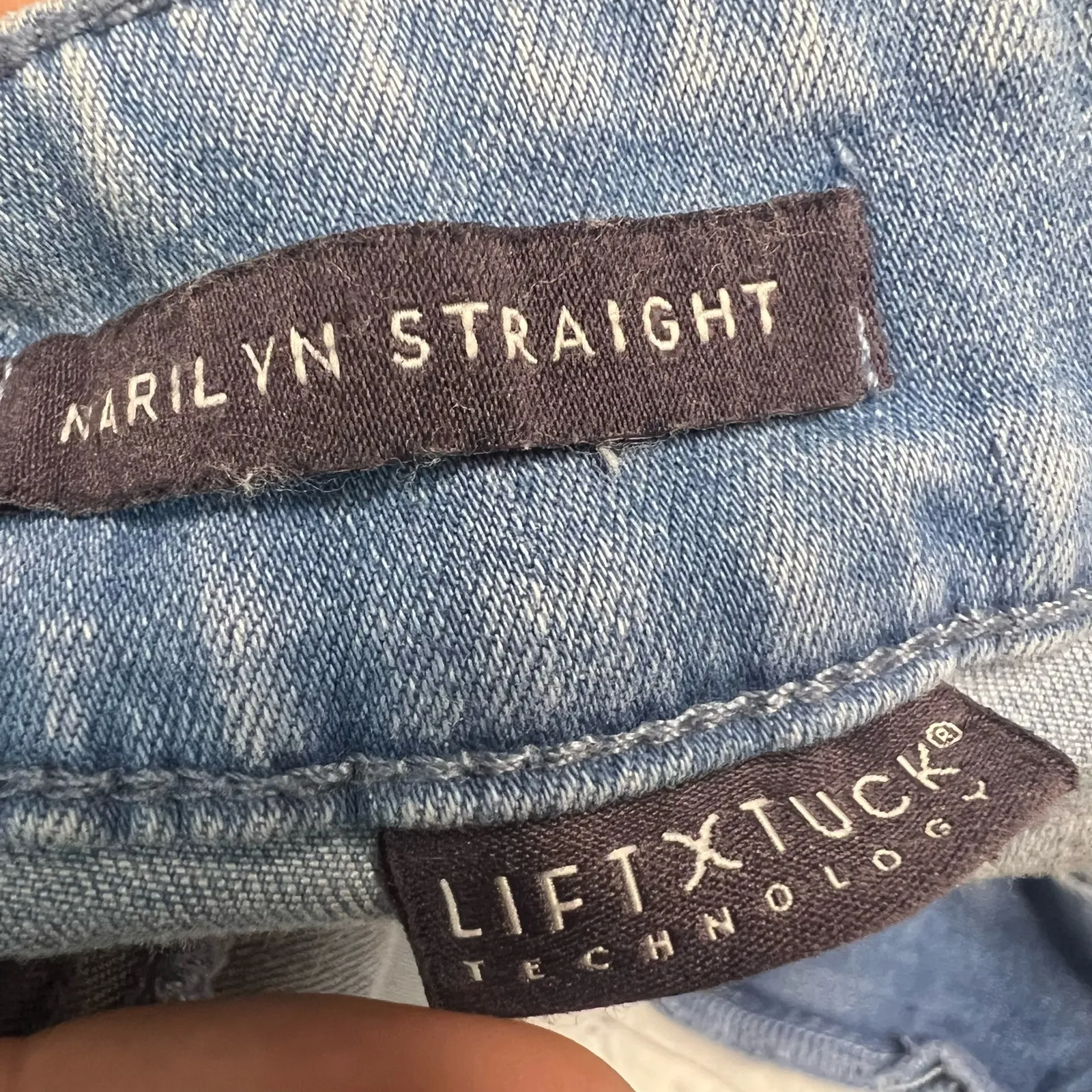 NWT NYDJ Marlin Straight Crop With Fray Bell Isle Lift X Tuck Size 10 - Image 9