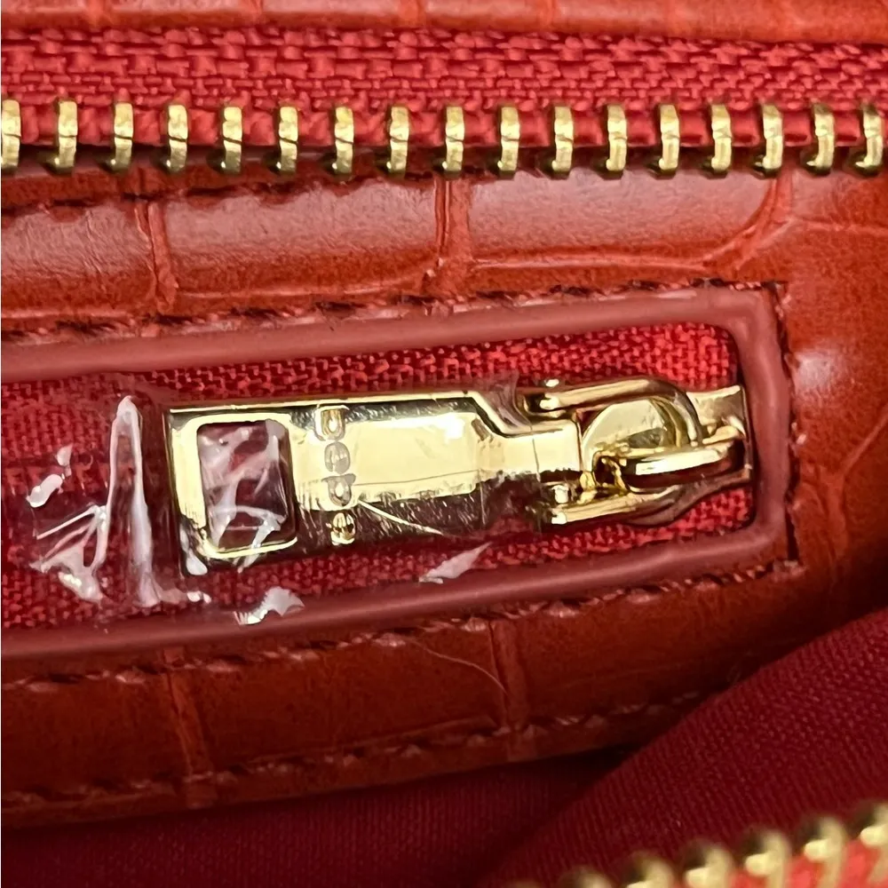 Women’s Bebe Handbag Belt bag Purse In Red Faux Crocodile Pattern‎ Gold Hardware - Image 11