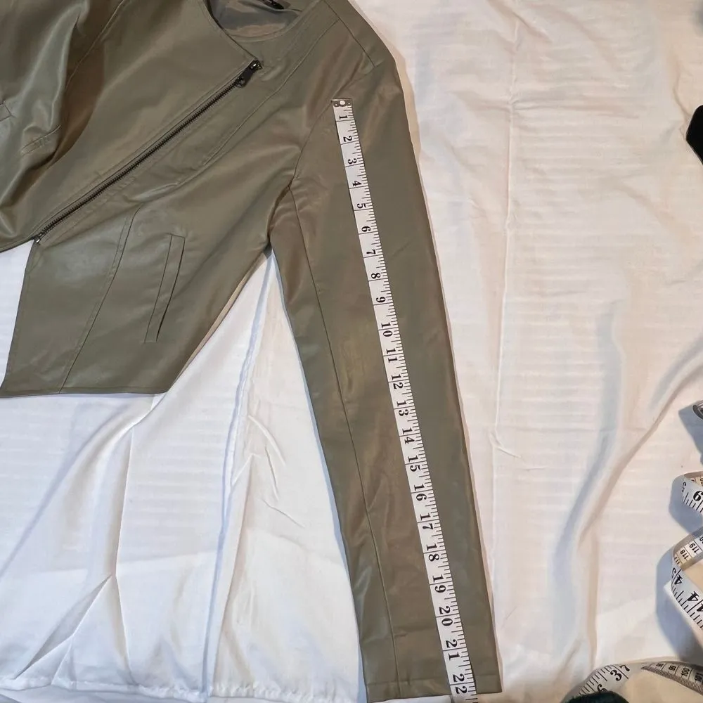 Stylish Gray Faux Leather Asymmetrical Cropped Moto Jacket with‎ Zipper Detail Green - Image 8