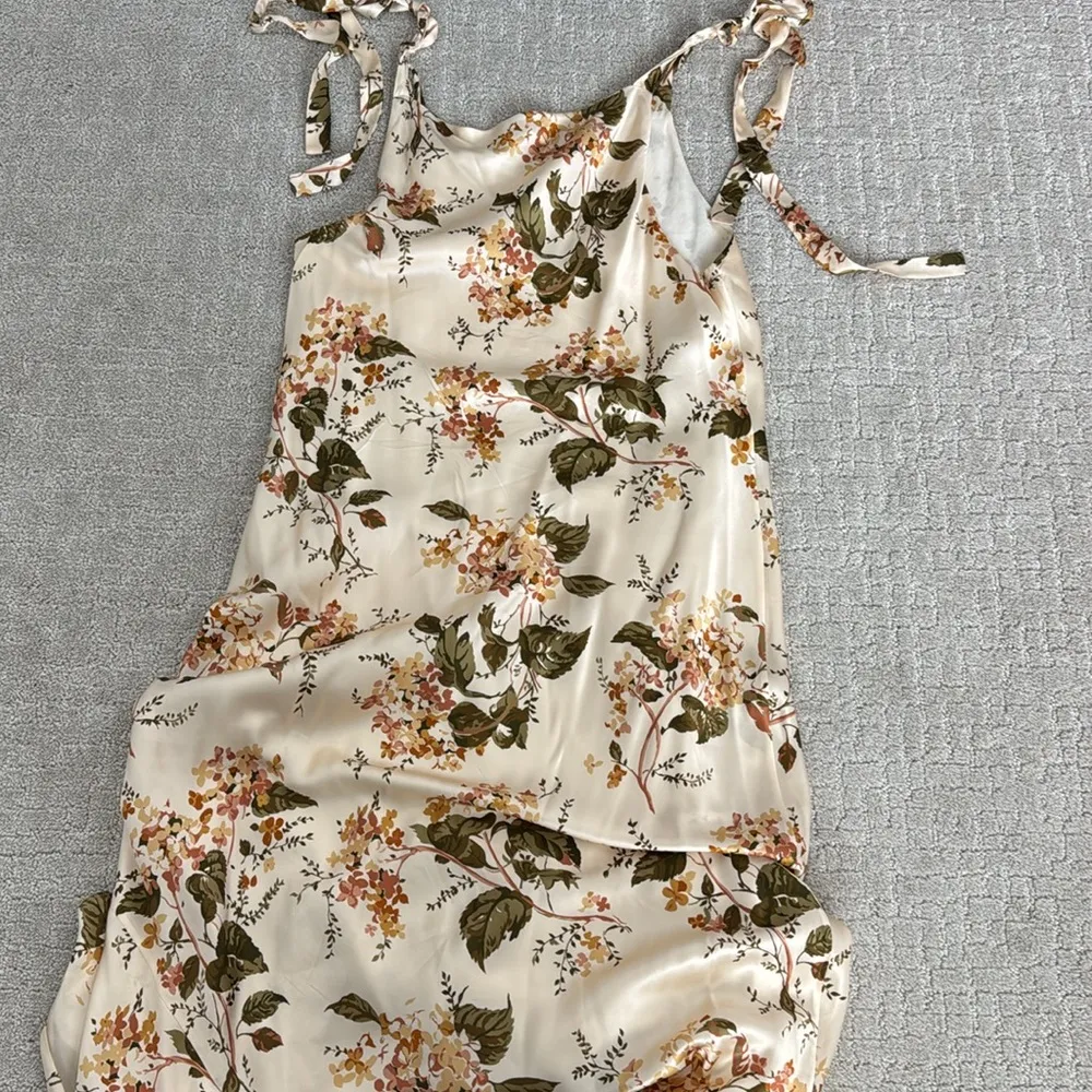Reformation Aden 100% Silk Dress in “Bella” floral print cream sleeveless midi - Image 11